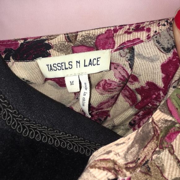 Comfy, Cute, Floral ✅💐🌸🌷 - Picture 5 of 5